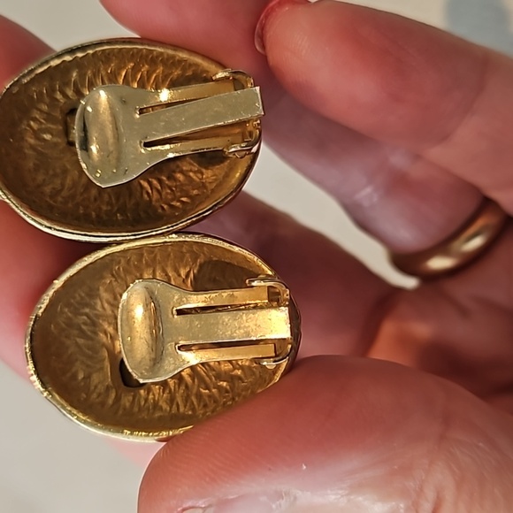 Vintage Castlecliff earrings, gold tone 1960s - Picture 6 of 6